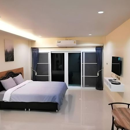 Triple J Hometel Παραλία Μπανγκ Ταο Εξωτερικό φωτογραφία